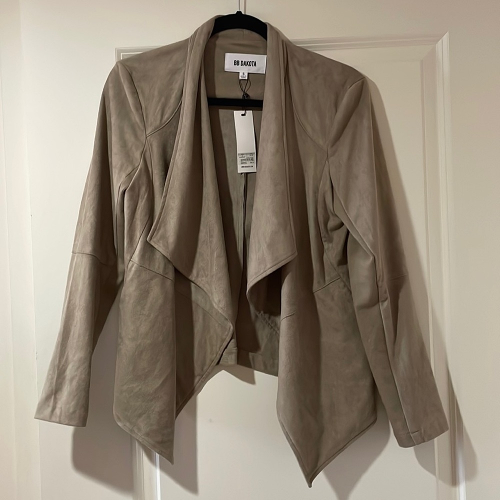 NWT BB Dakota Faux Suede Cardigan in warm stone size small